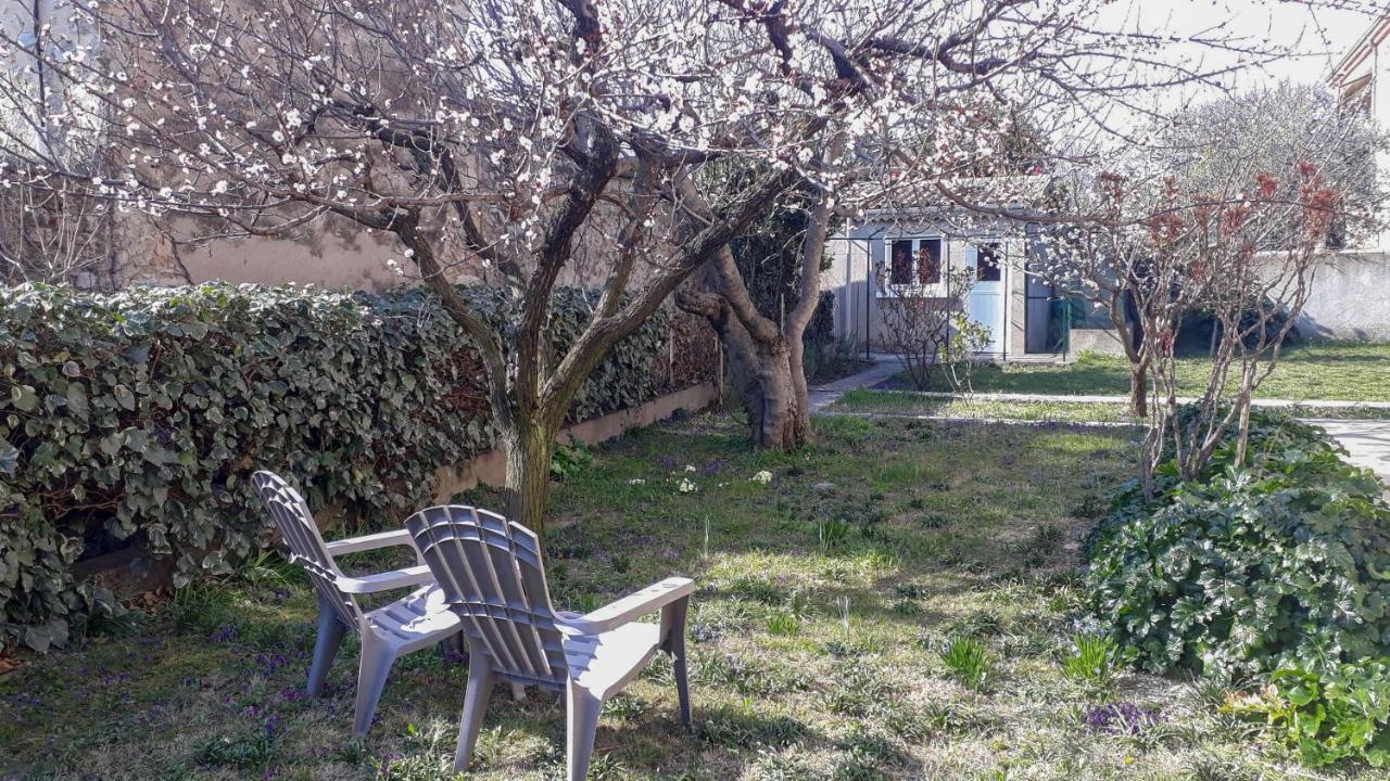 Brin d'azur Apartment Nyons Exterior foto